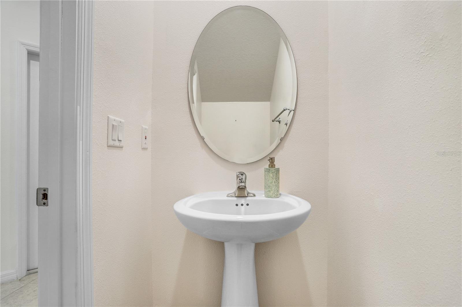 WYNDRUSH TWNHMS - Residential Lease