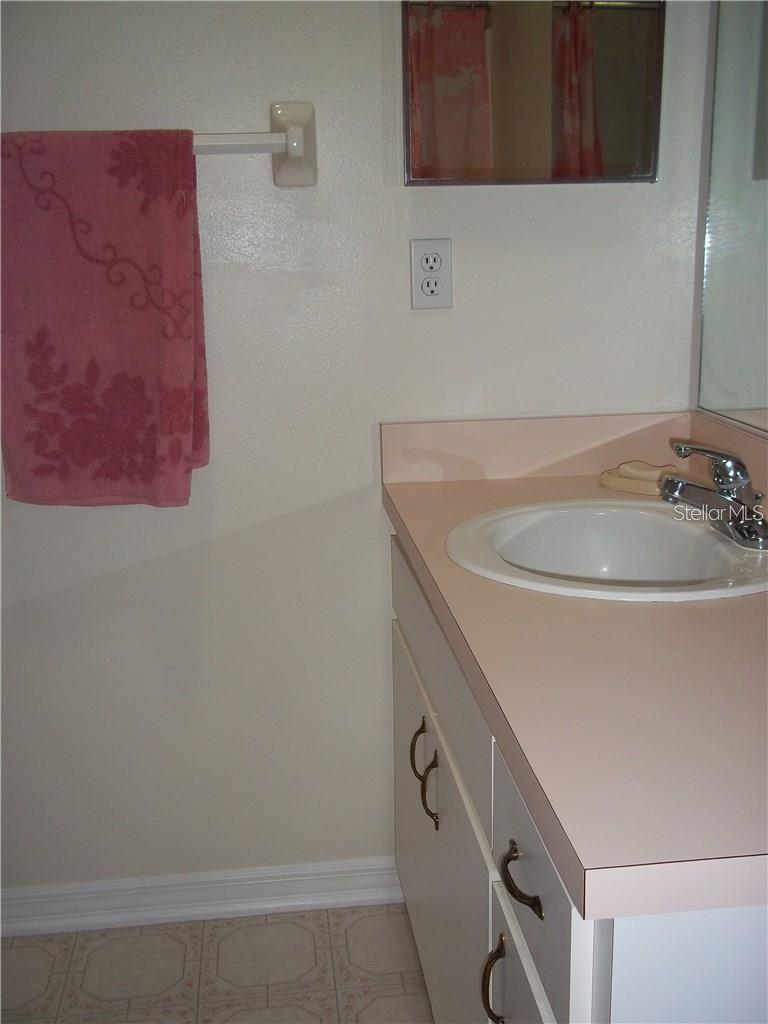 NANTUCKET I CONDO PH III SECTION B - Residential Lease