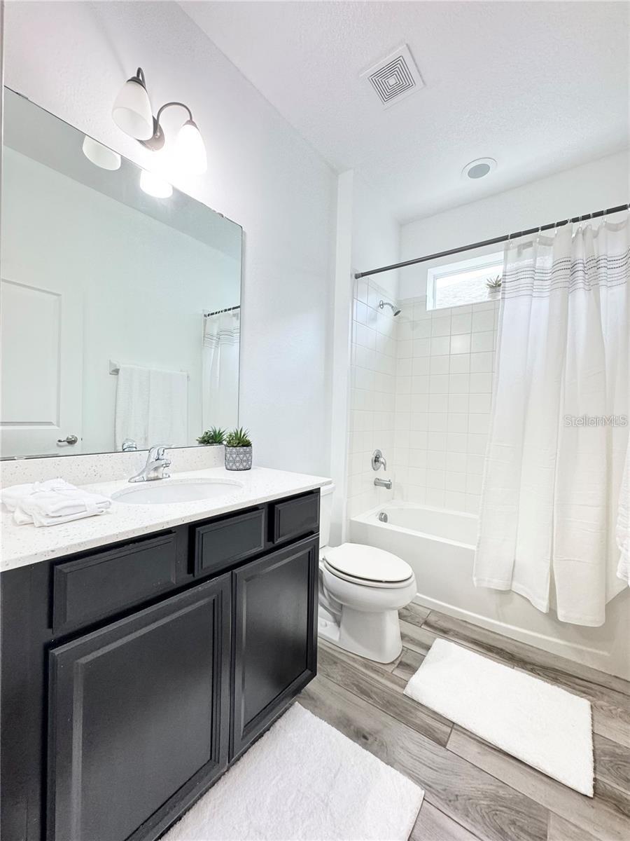 TRINITY RDG - Residential