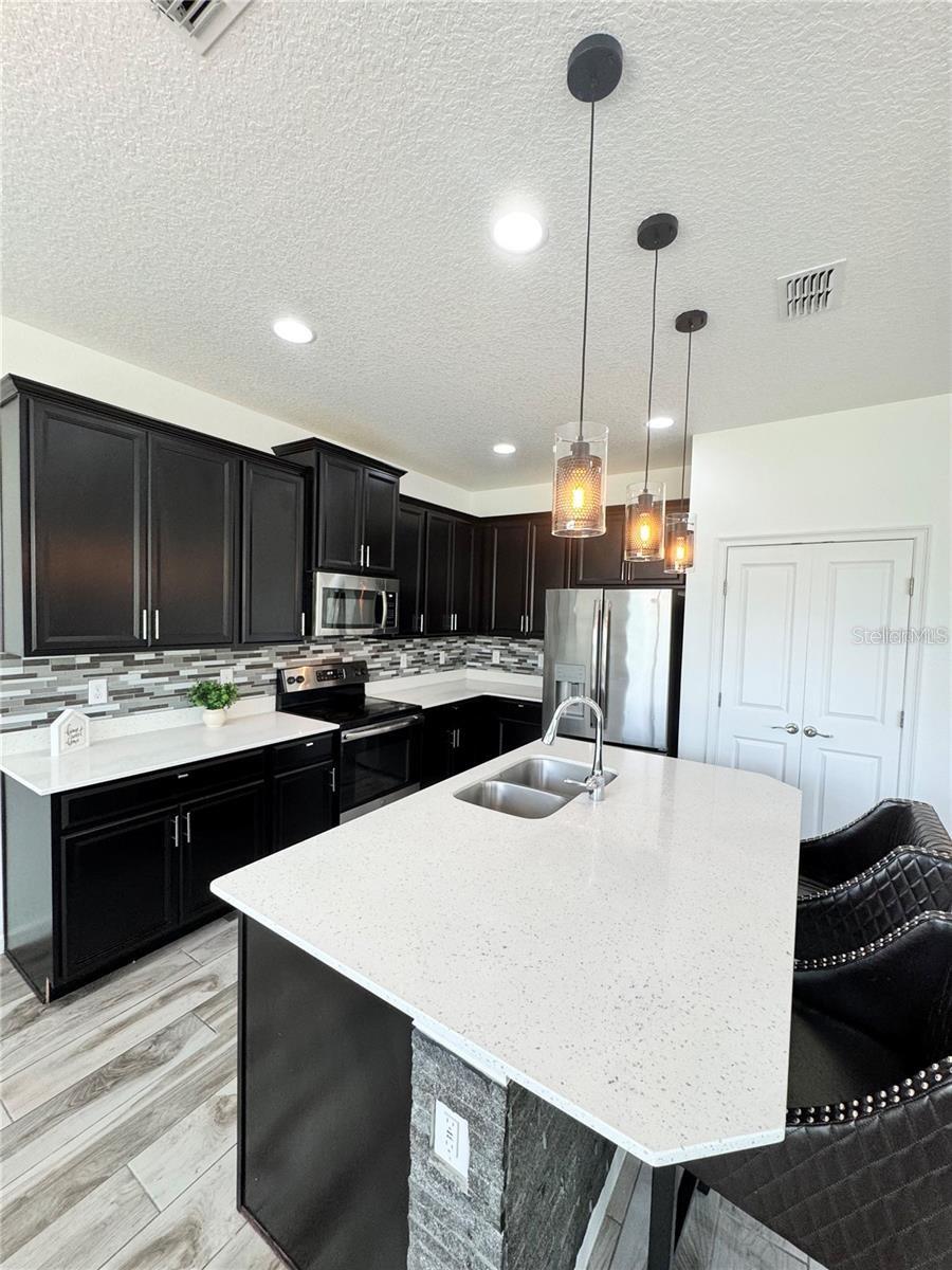 TRINITY RDG - Residential