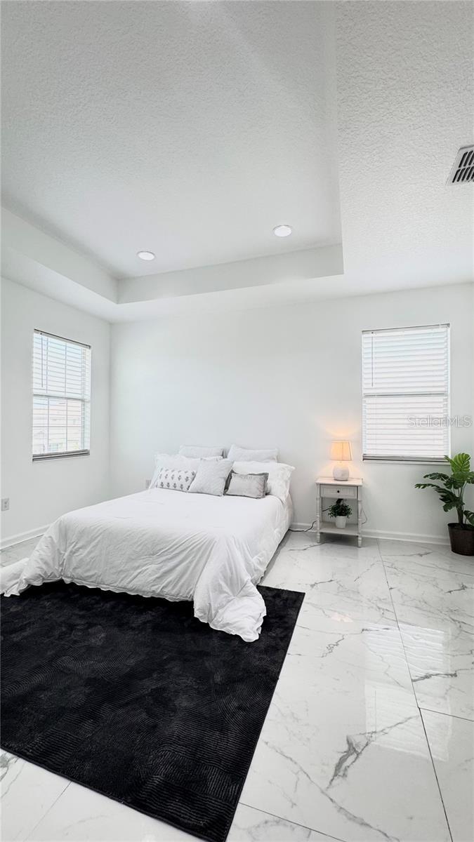 TRINITY RDG - Residential