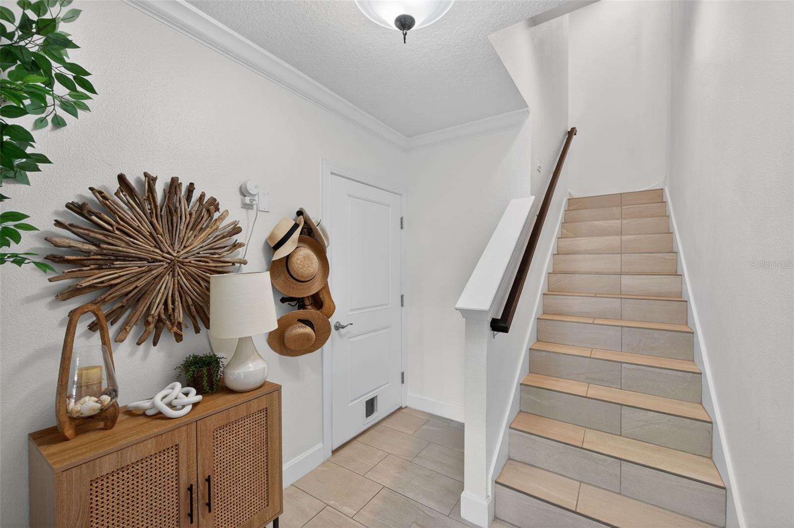 6115 ANCHORAGE WAY S