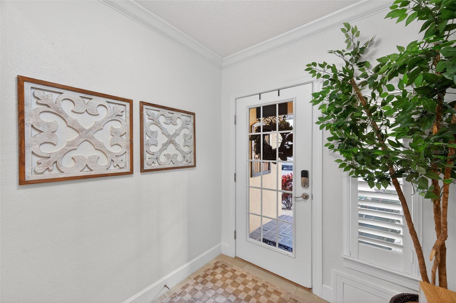 6115 ANCHORAGE WAY S