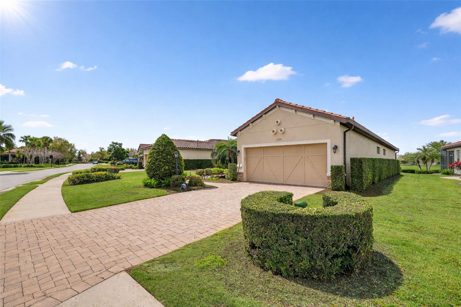 ESPLANADE PH I - Residential