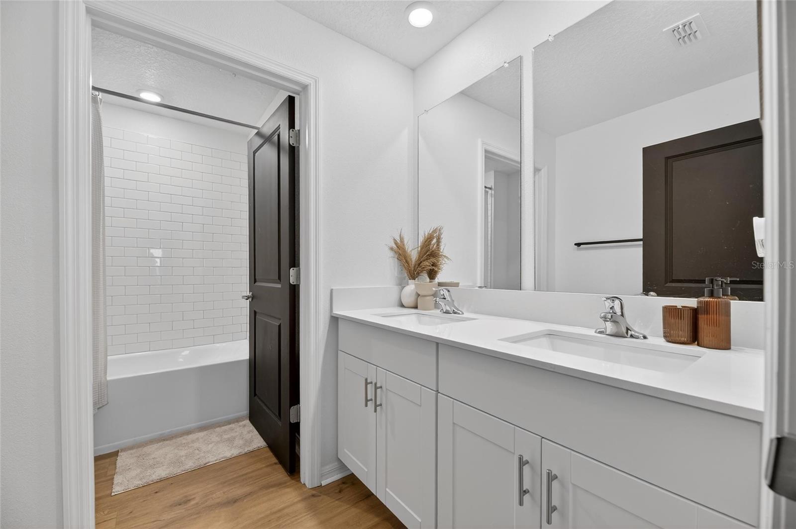 BALM GROVE WEST - Residential