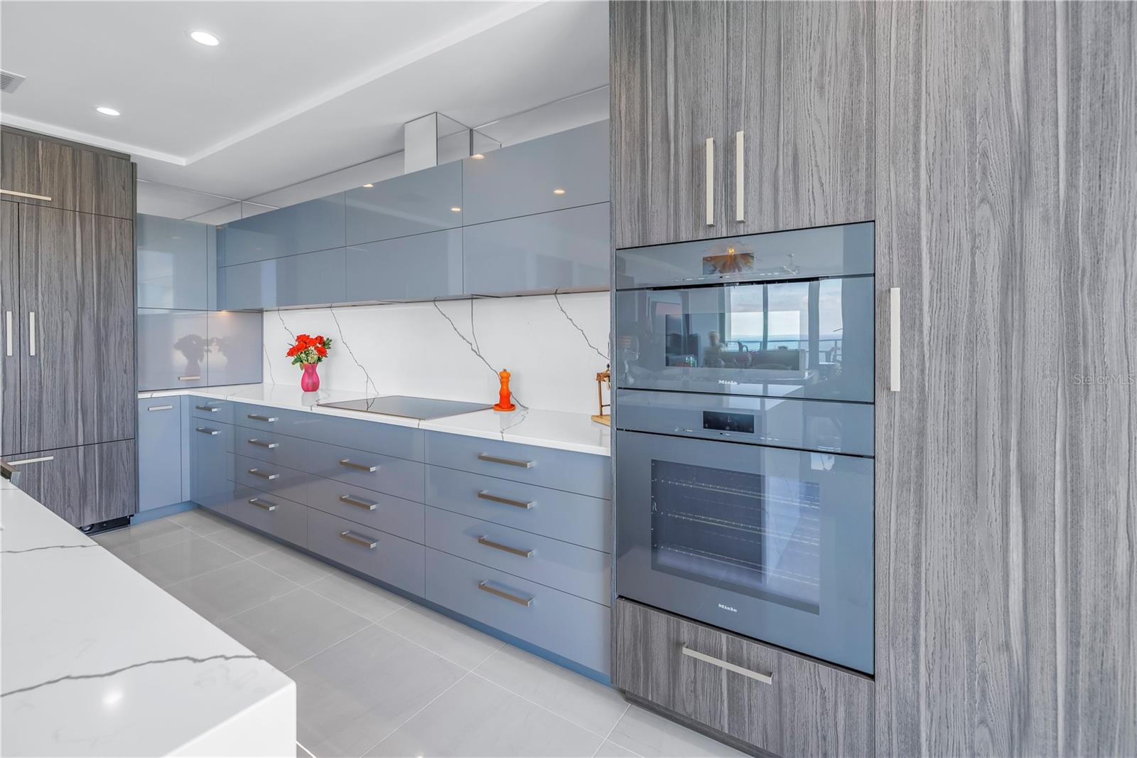 301 1ST STREET S 3103
