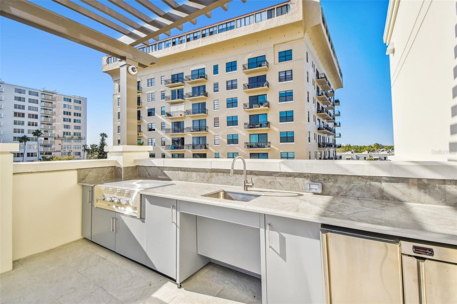 HYDE PARK HOUSE CONDOMINIUM - Residential