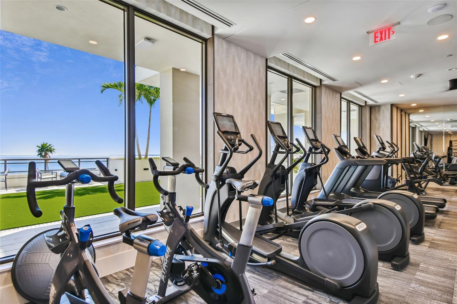 HYDE PARK HOUSE CONDOMINIUM - Residential
