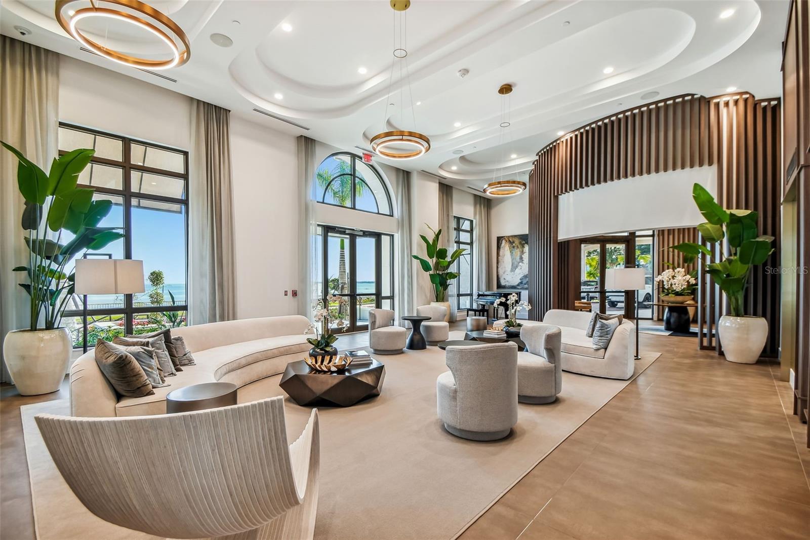 HYDE PARK HOUSE CONDOMINIUM - Residential