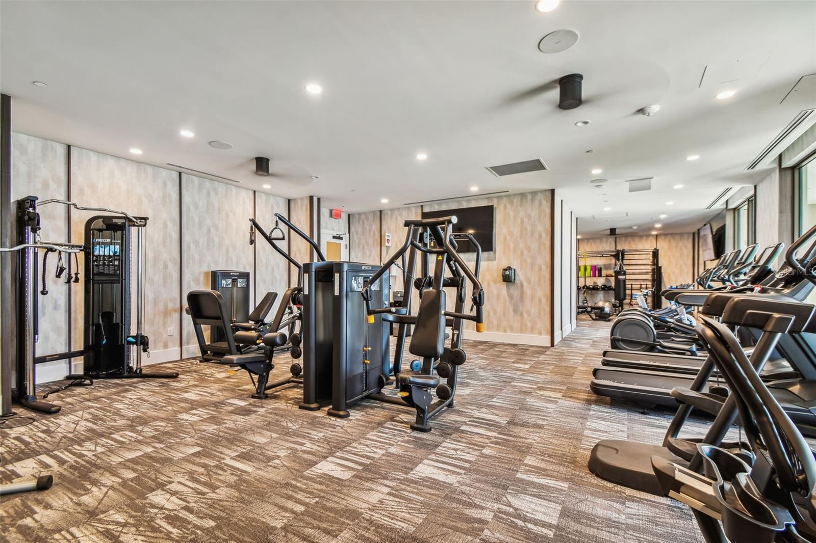 HYDE PARK HOUSE CONDOMINIUM - Residential