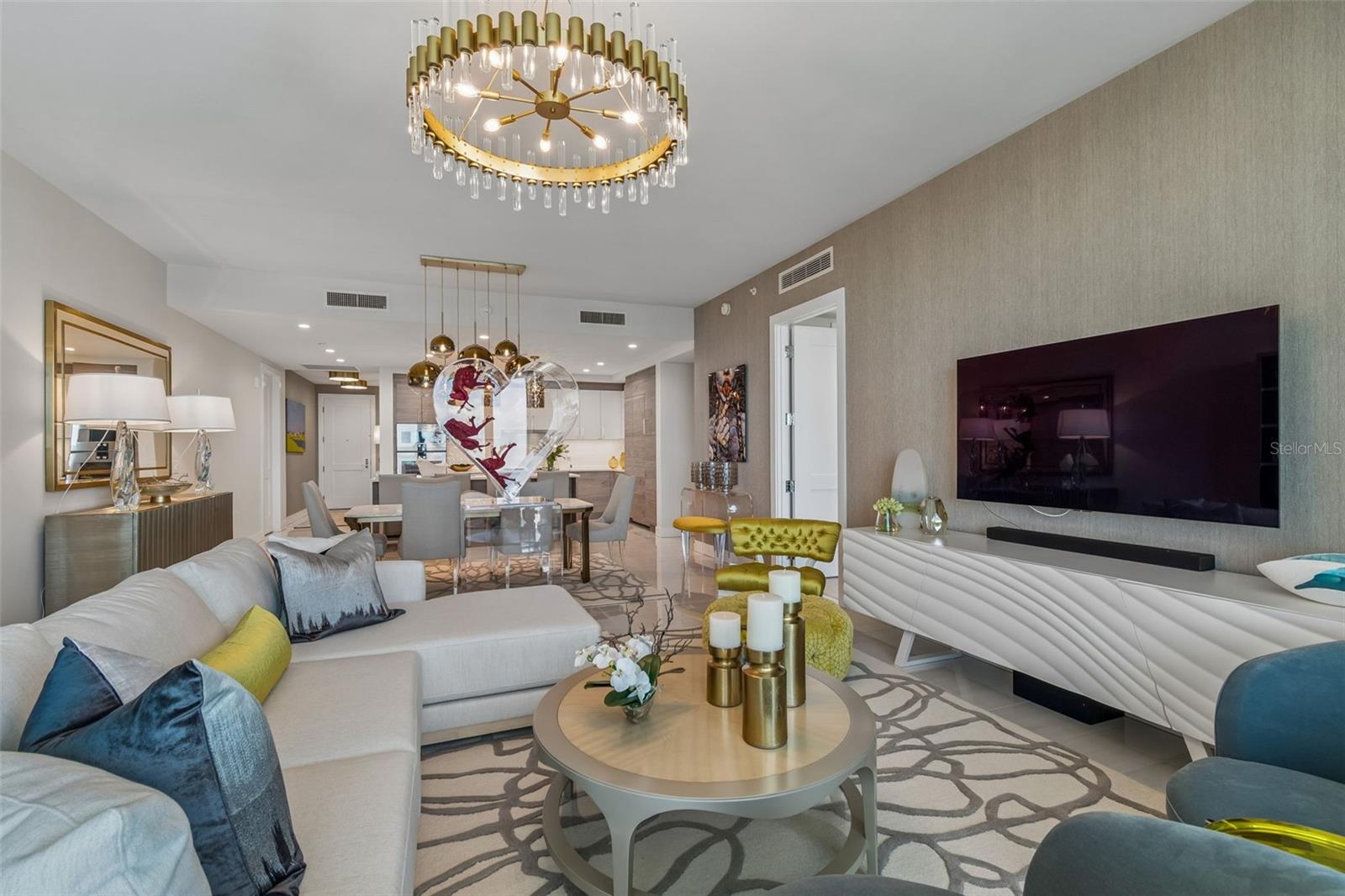 HYDE PARK HOUSE CONDOMINIUM - Residential