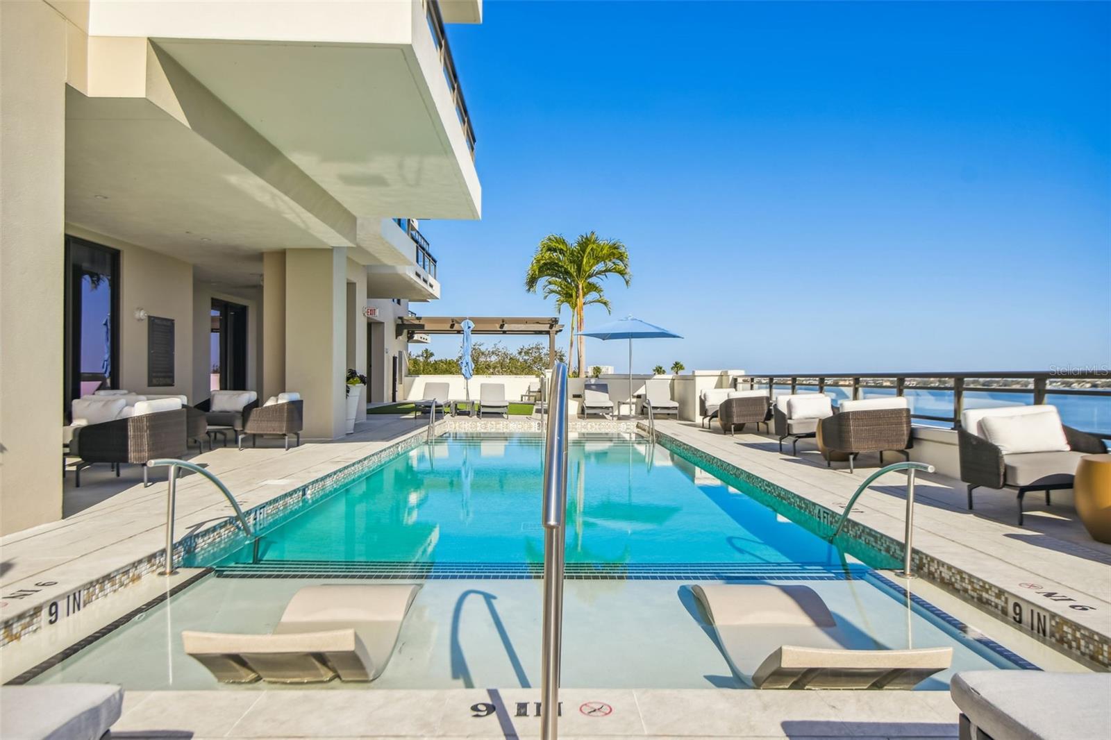 HYDE PARK HOUSE CONDOMINIUM - Residential