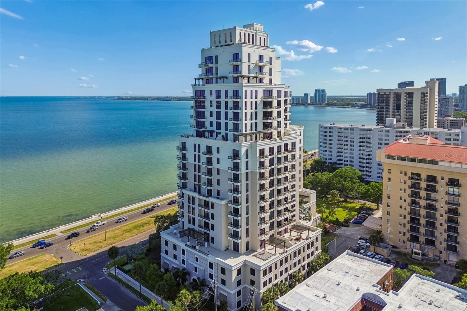 HYDE PARK HOUSE CONDOMINIUM - Residential