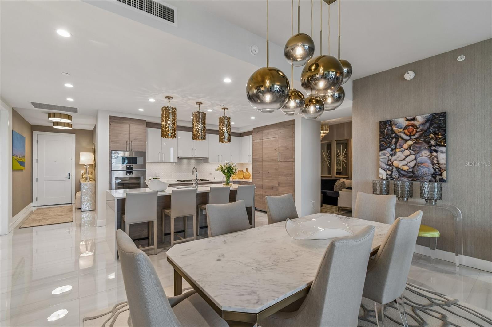 HYDE PARK HOUSE CONDOMINIUM - Residential