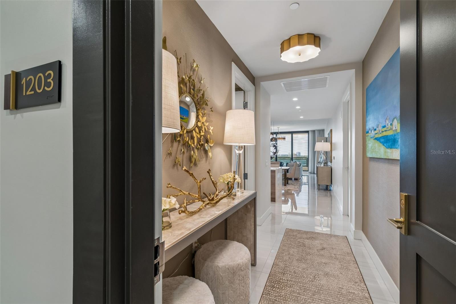 HYDE PARK HOUSE CONDOMINIUM - Residential