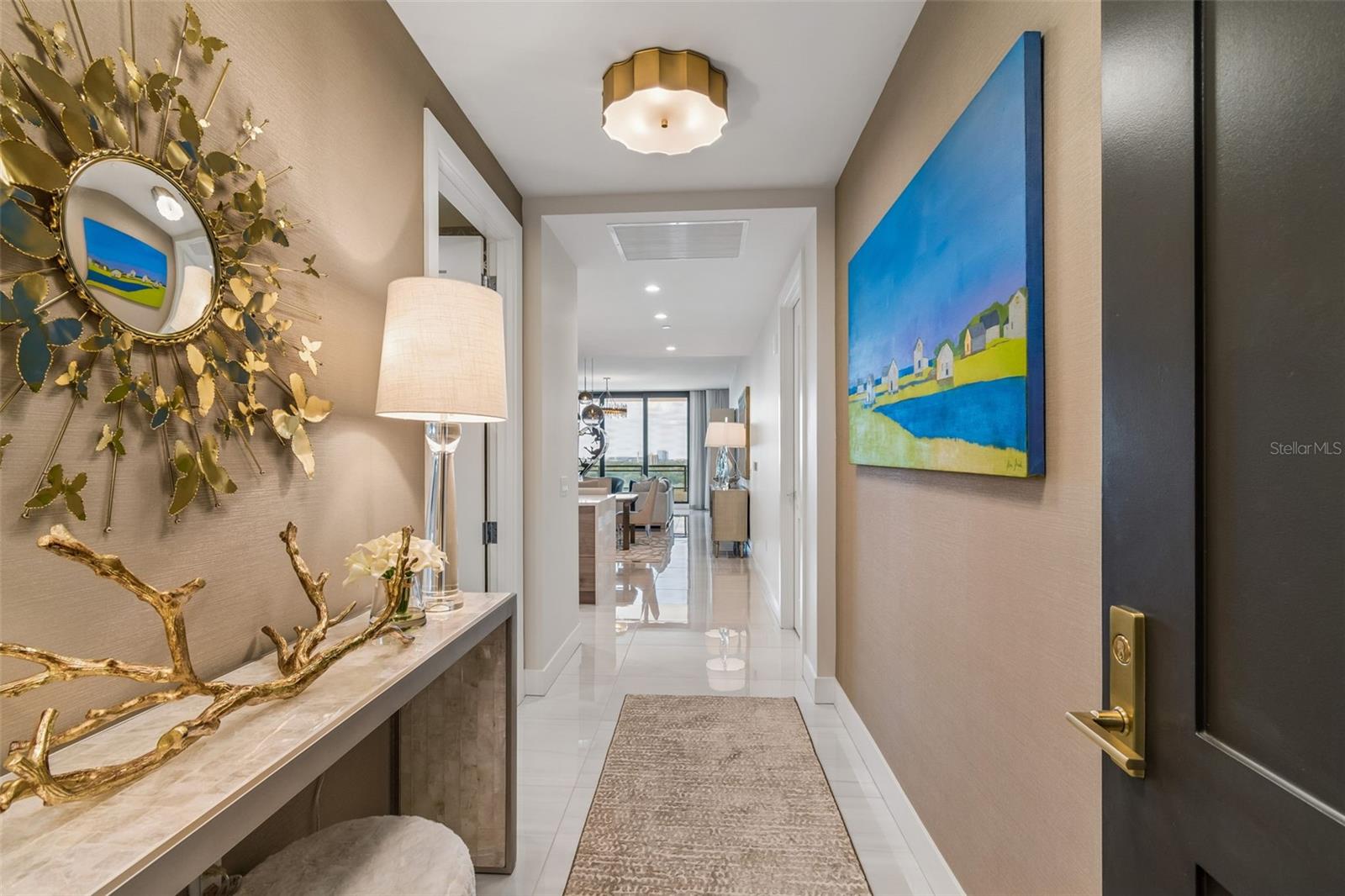 HYDE PARK HOUSE CONDOMINIUM - Residential