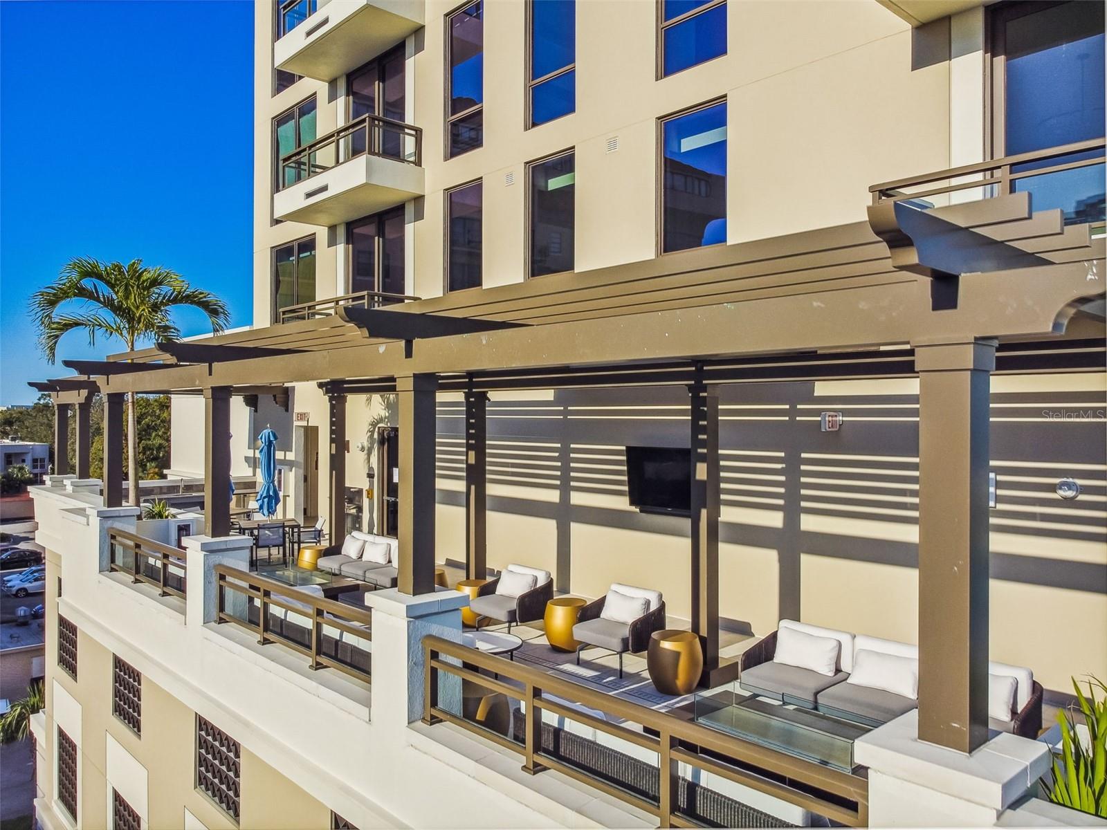 HYDE PARK HOUSE CONDOMINIUM - Residential