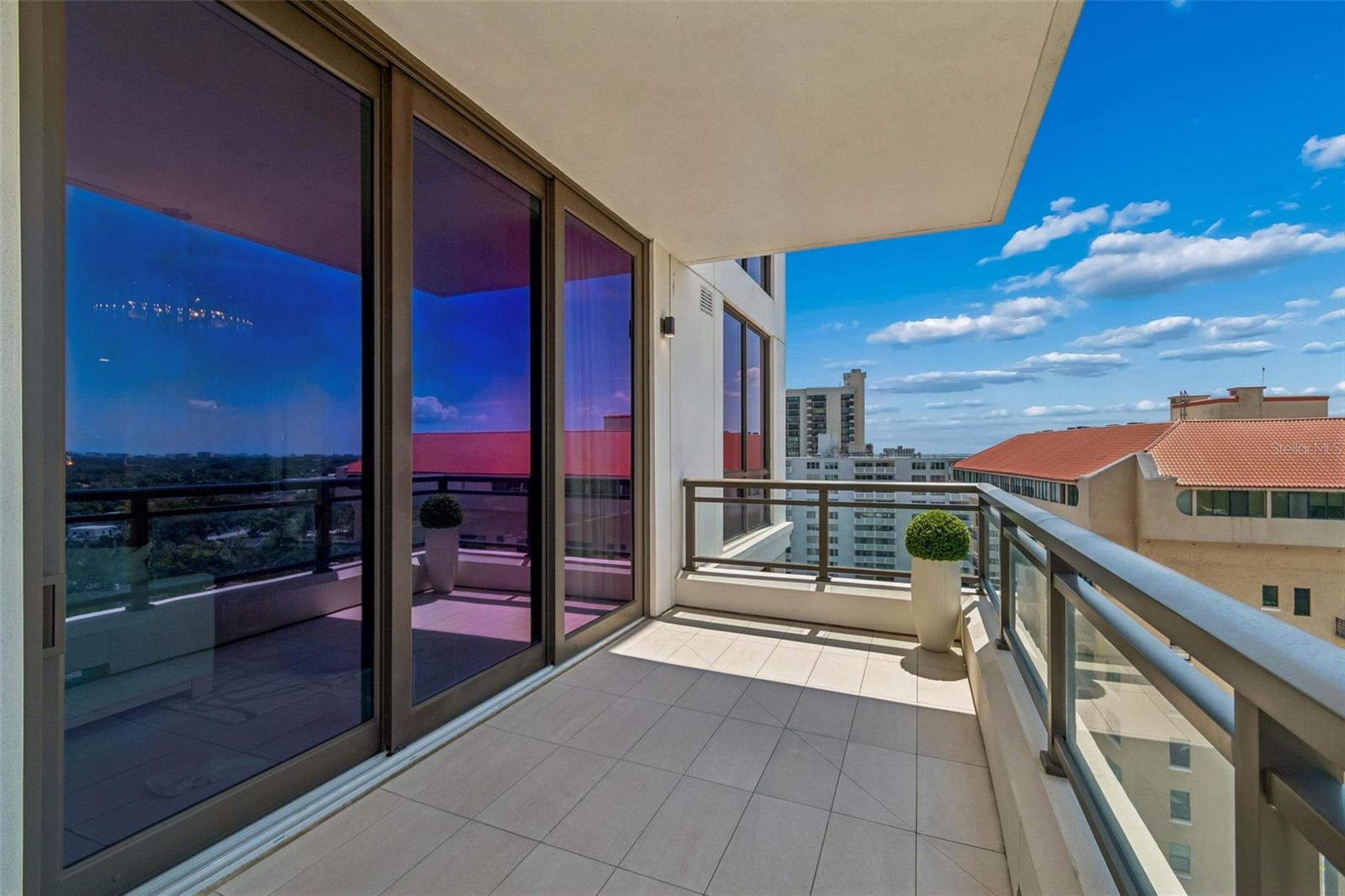 HYDE PARK HOUSE CONDOMINIUM - Residential