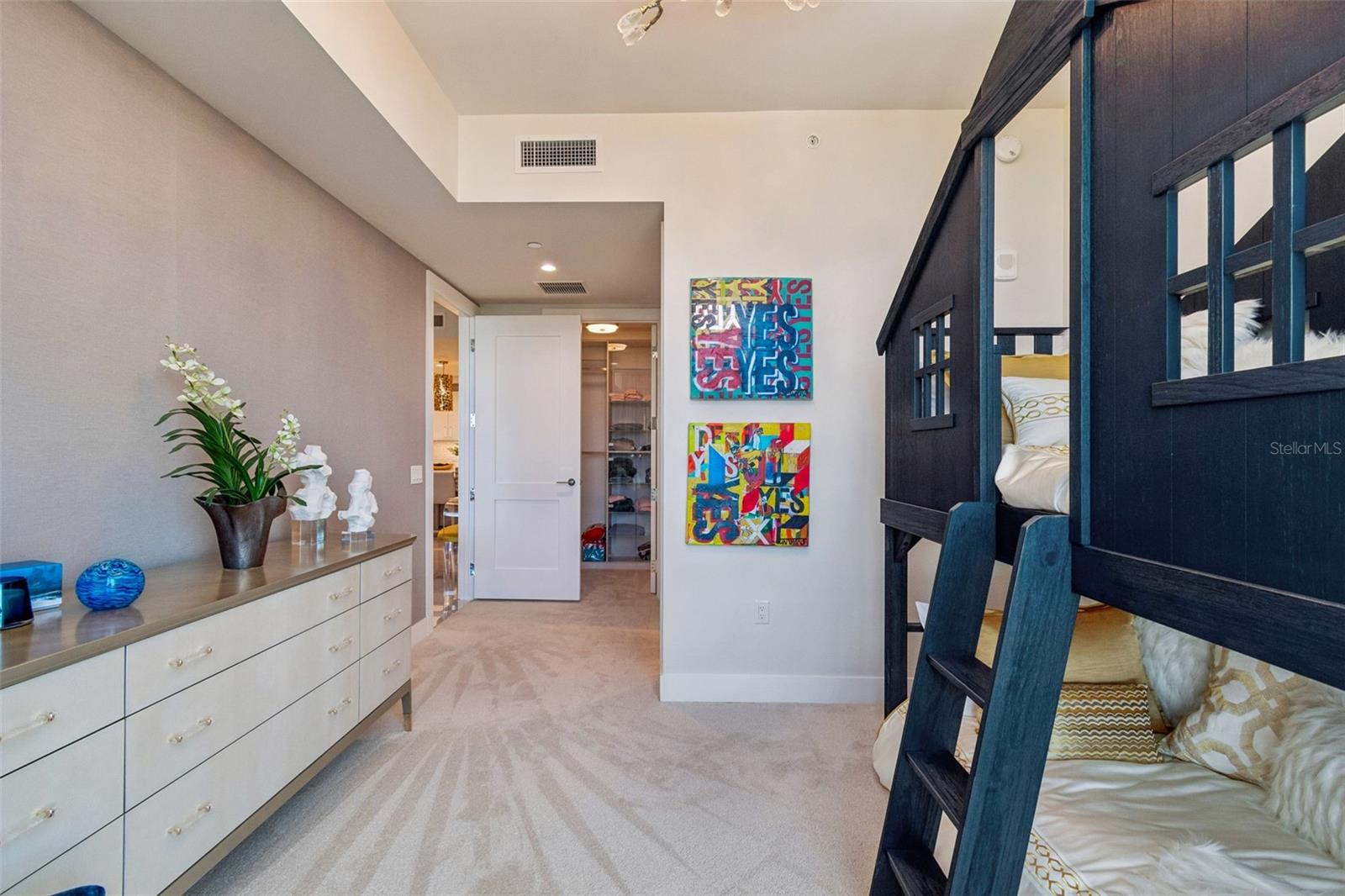 HYDE PARK HOUSE CONDOMINIUM - Residential