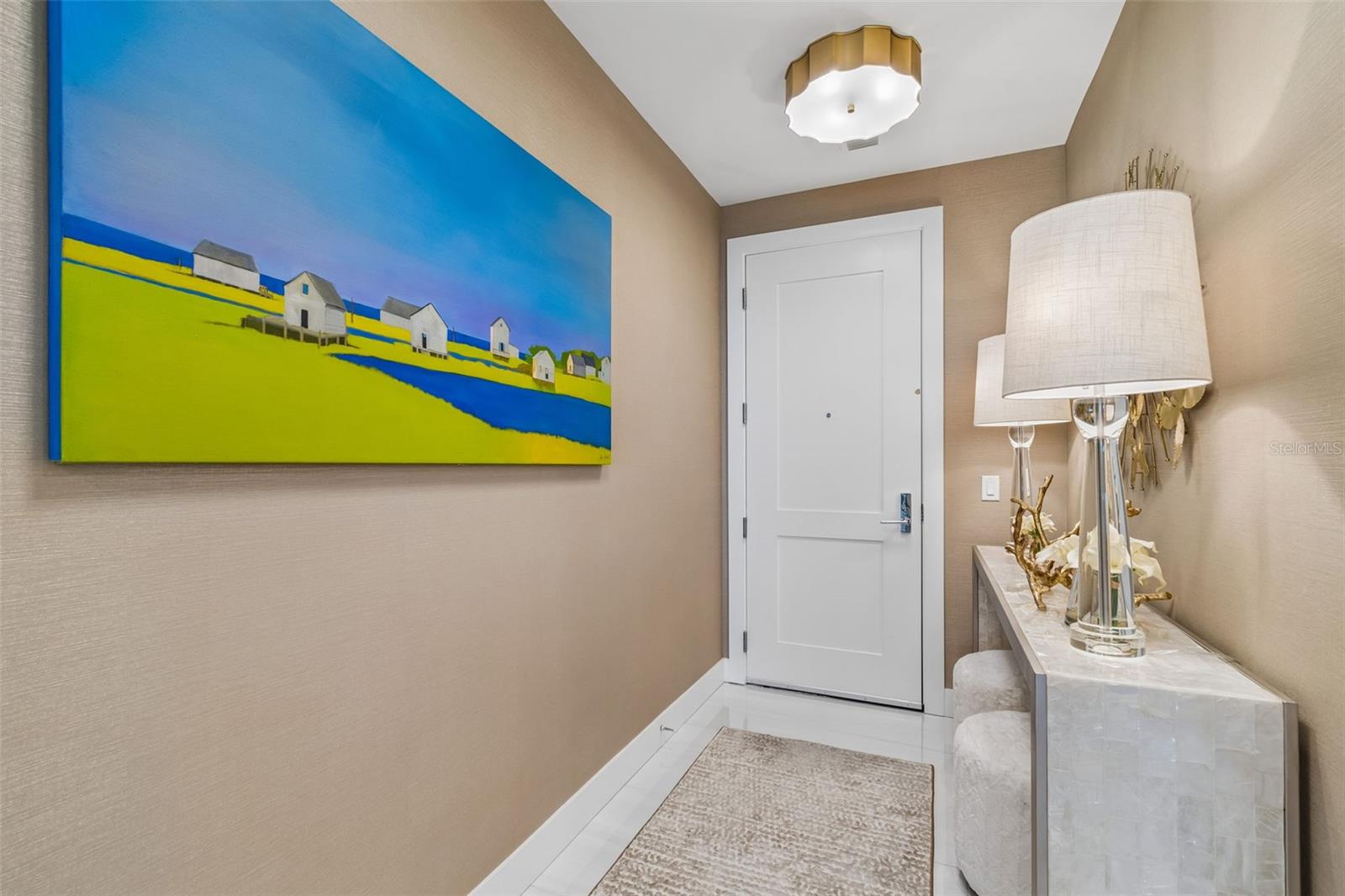 HYDE PARK HOUSE CONDOMINIUM - Residential