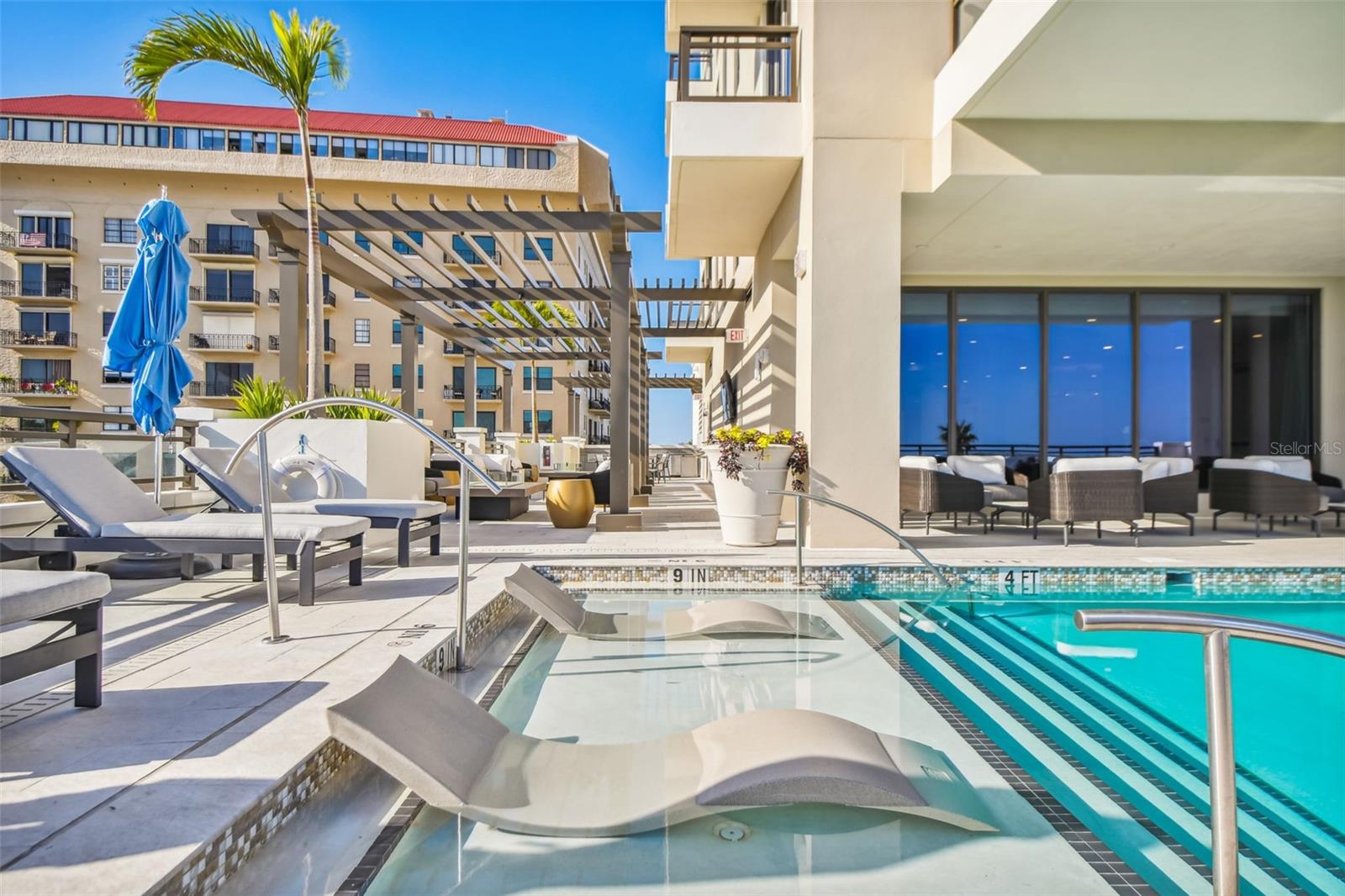 HYDE PARK HOUSE CONDOMINIUM - Residential