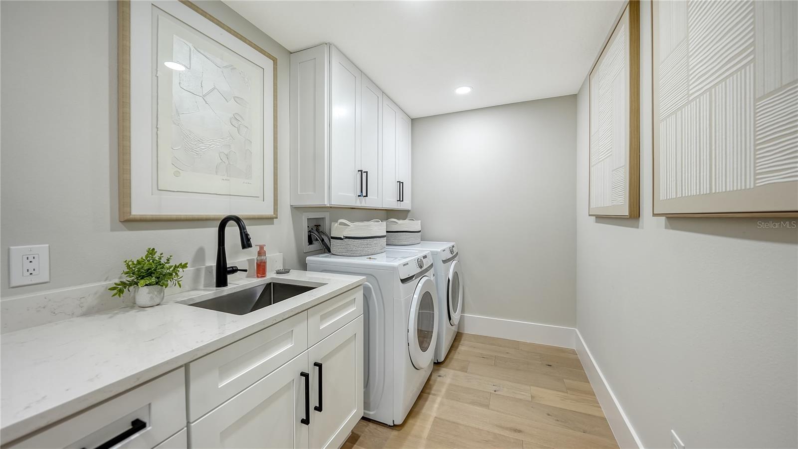 UNIVERSITY PARK - Residential