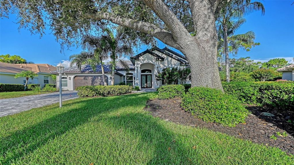 Photo of 6641 St James Crossing, University Park, FL 34201 (MLS # A4654609)