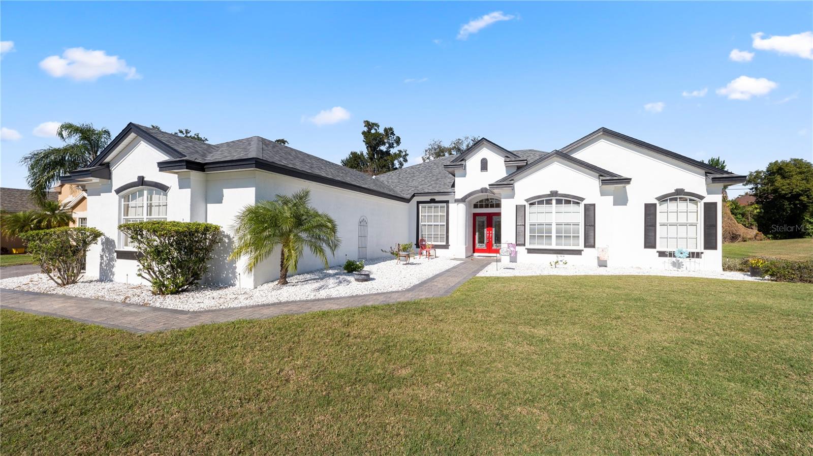 SUMMERGLEN - Residential