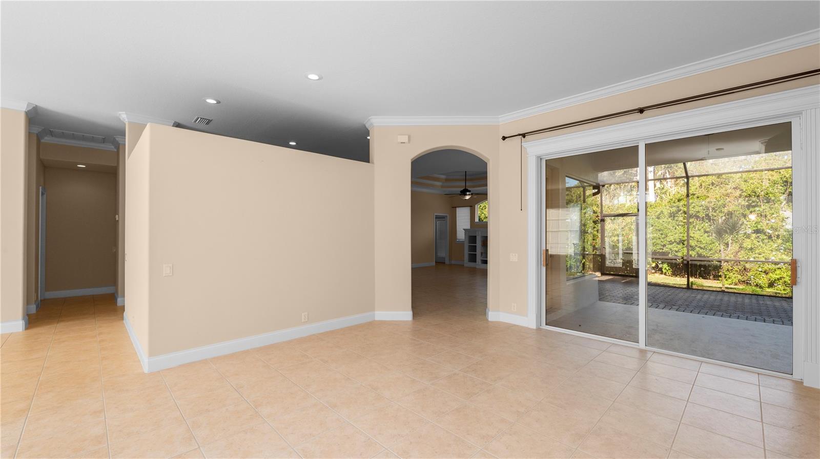 SUMMERGLEN - Residential