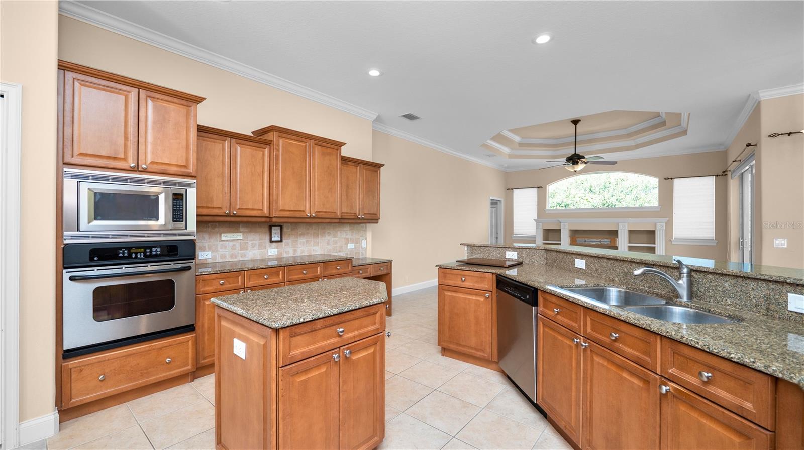 SUMMERGLEN - Residential