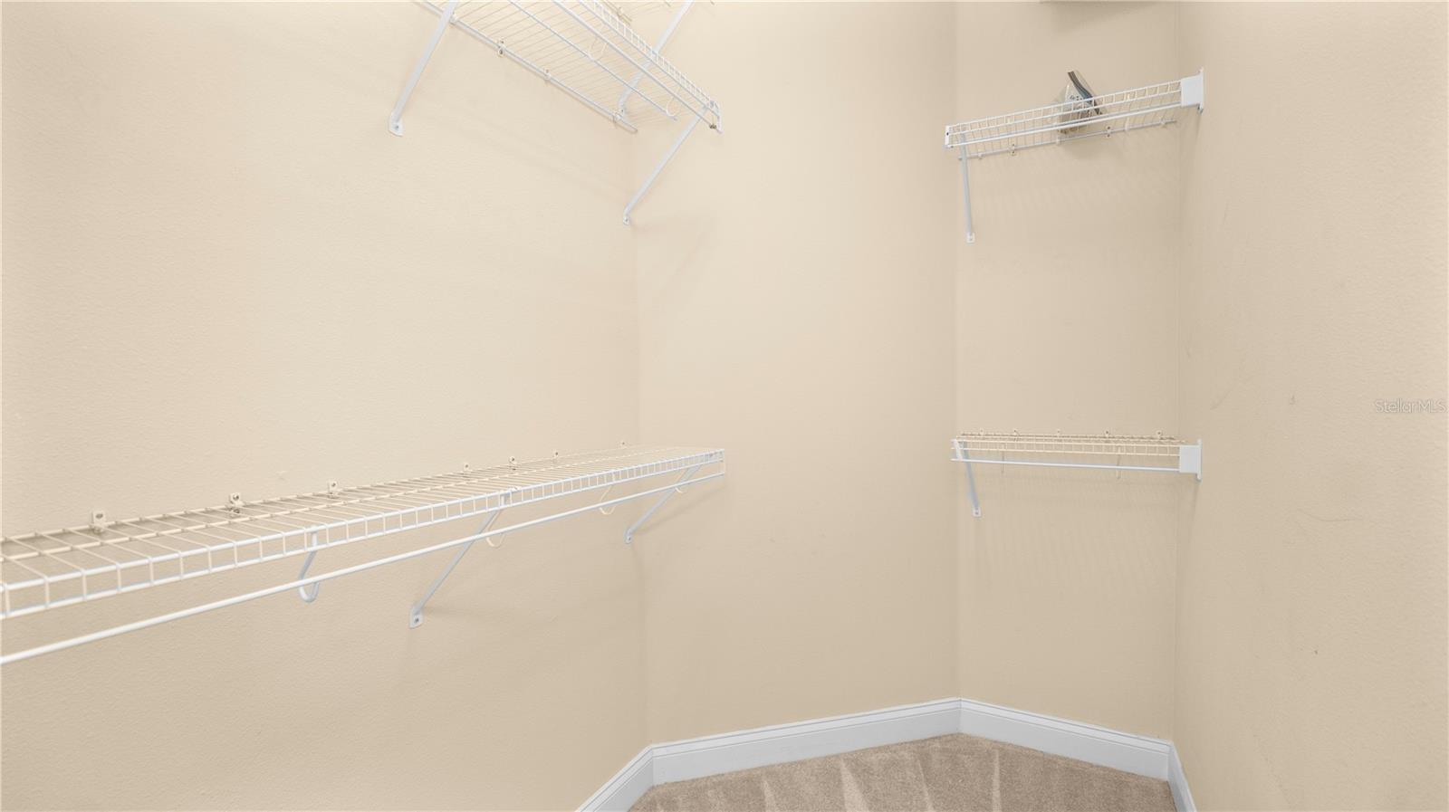 SUMMERGLEN - Residential