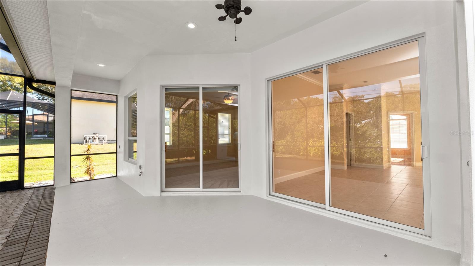 SUMMERGLEN - Residential