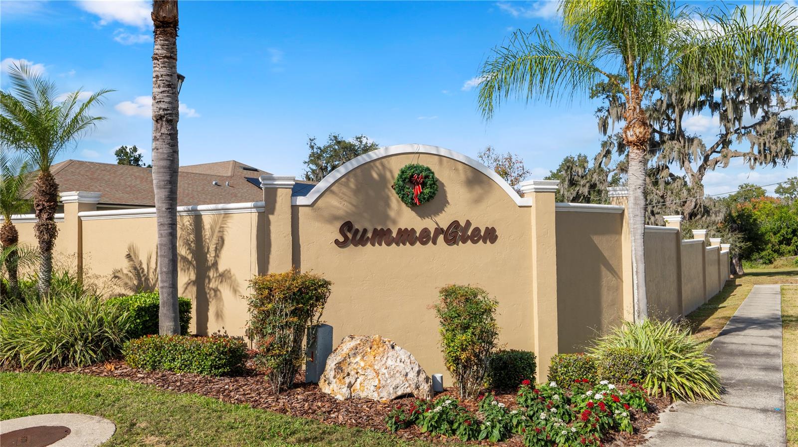 SUMMERGLEN - Residential