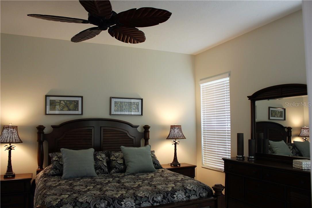 VENICE GOLF & COUNTRY CLUB - Residential Lease