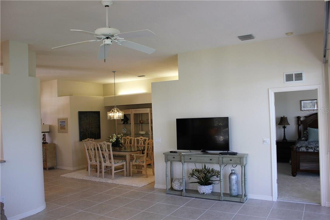VENICE GOLF & COUNTRY CLUB - Residential Lease