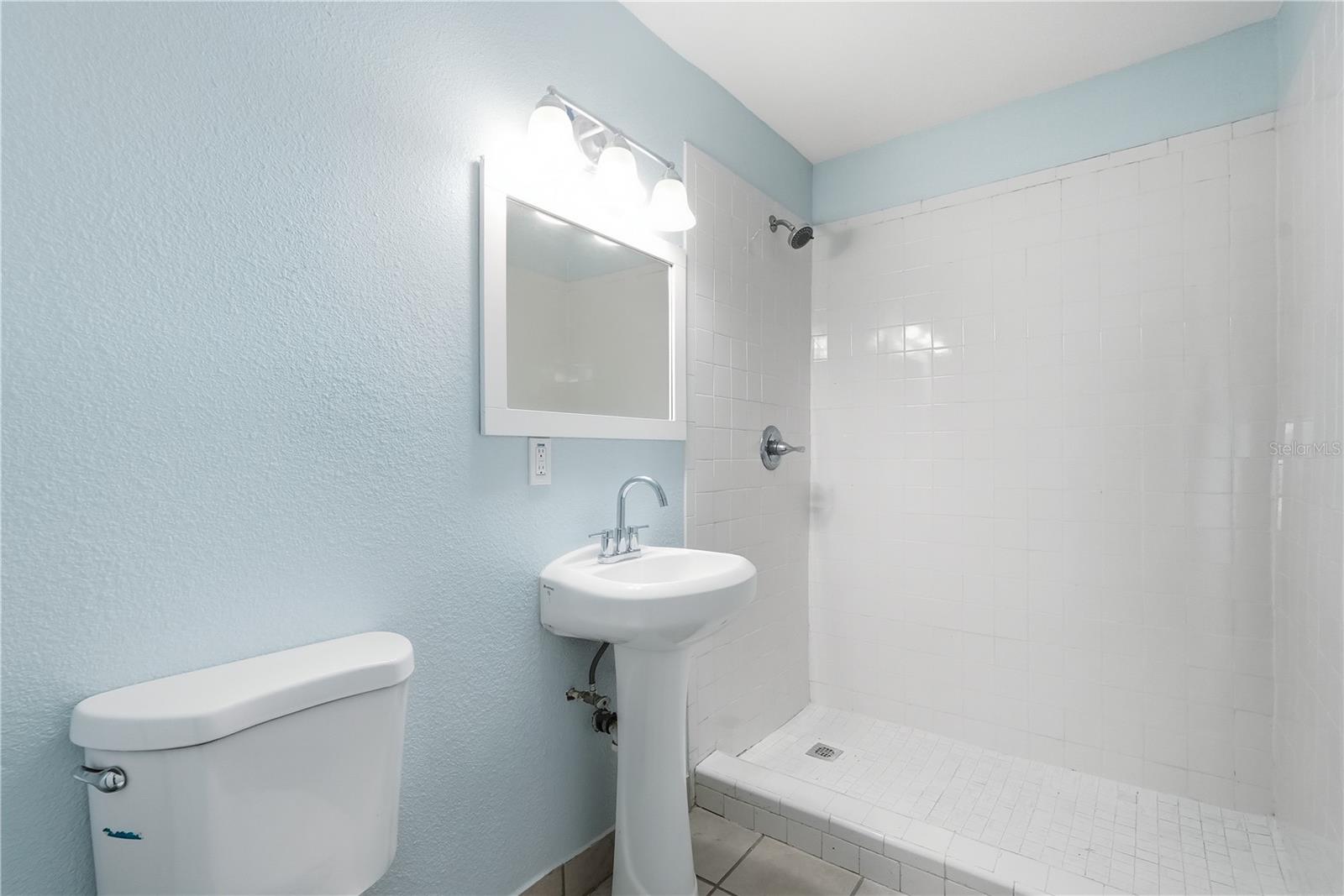 FUQUAYS DAYTONA BEACH - Commercial Sale