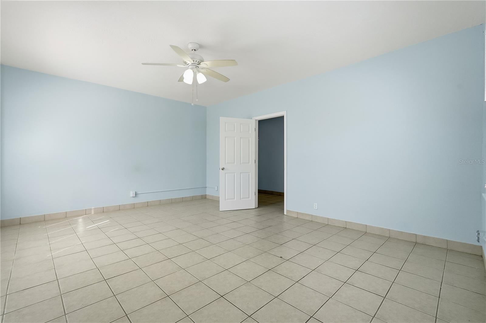 FUQUAYS DAYTONA BEACH - Commercial Sale