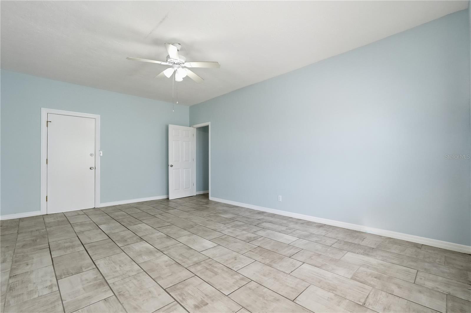 FUQUAYS DAYTONA BEACH - Commercial Sale