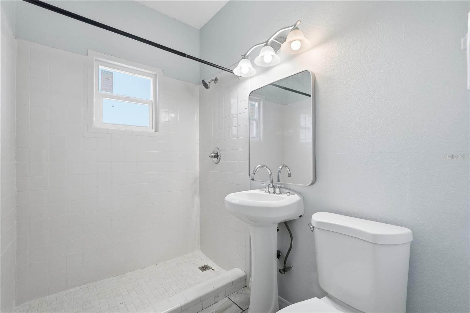 FUQUAYS DAYTONA BEACH - Commercial Sale