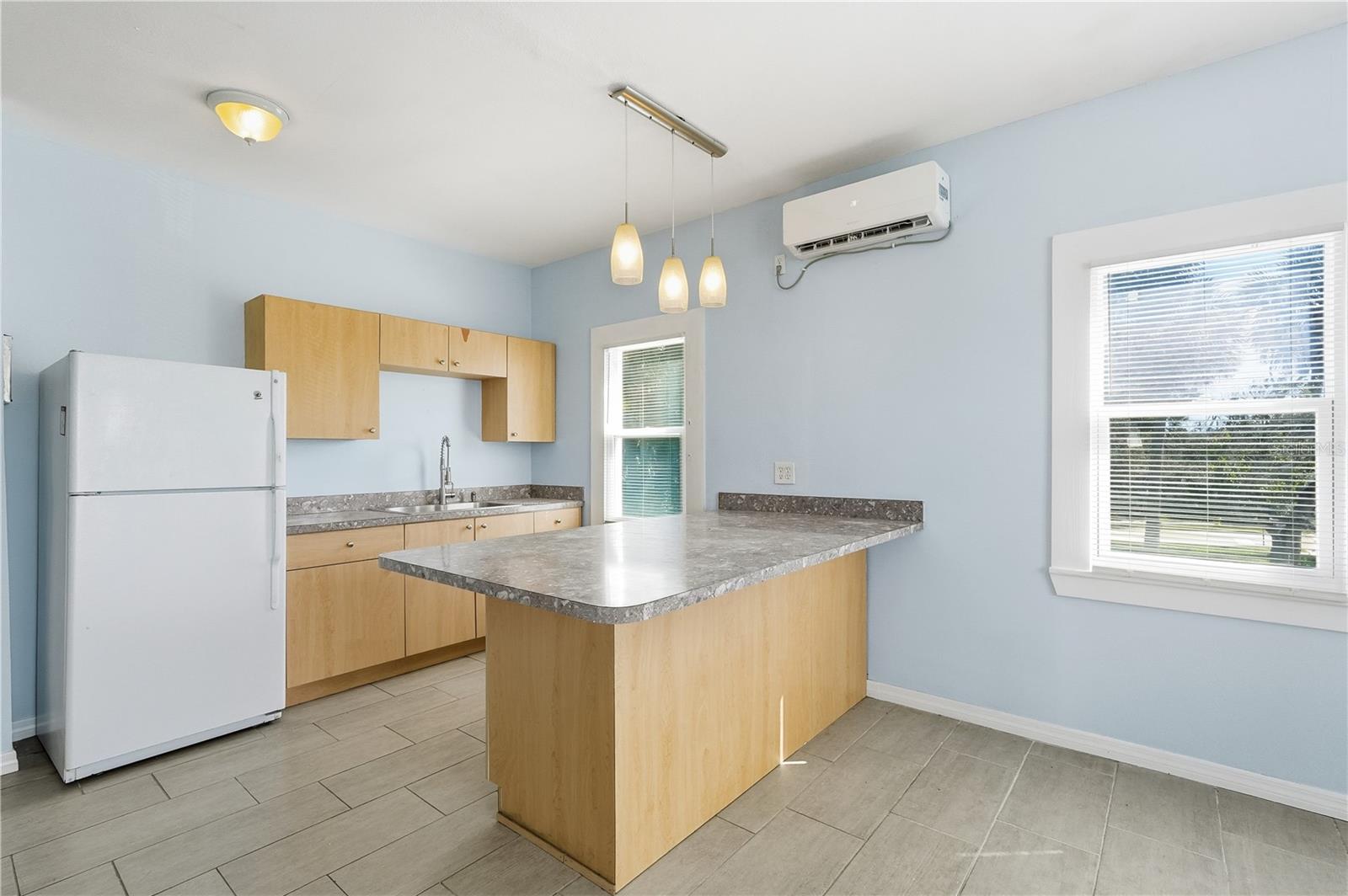 FUQUAYS DAYTONA BEACH - Commercial Sale