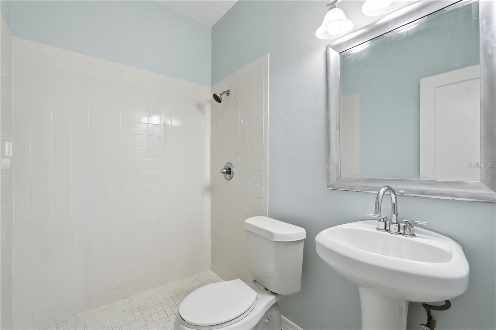 FUQUAYS DAYTONA BEACH - Commercial Sale