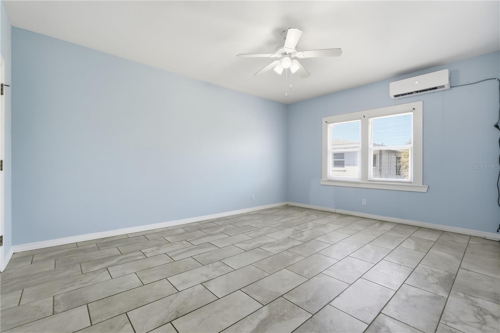 FUQUAYS DAYTONA BEACH - Commercial Sale