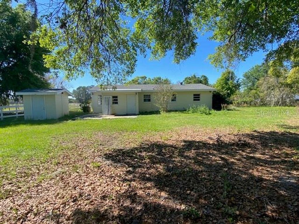 Photo of 4316 E Knights Griffin Road, Plant City, FL 33565 (MLS # TB8489458)