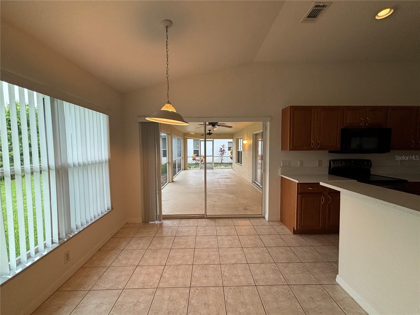 ENCLAVE/LKS/THREE OAKS PH 1 - Residential Lease