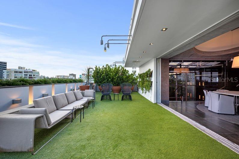 MCLEARY 1800 PH 2 - Residential Lease