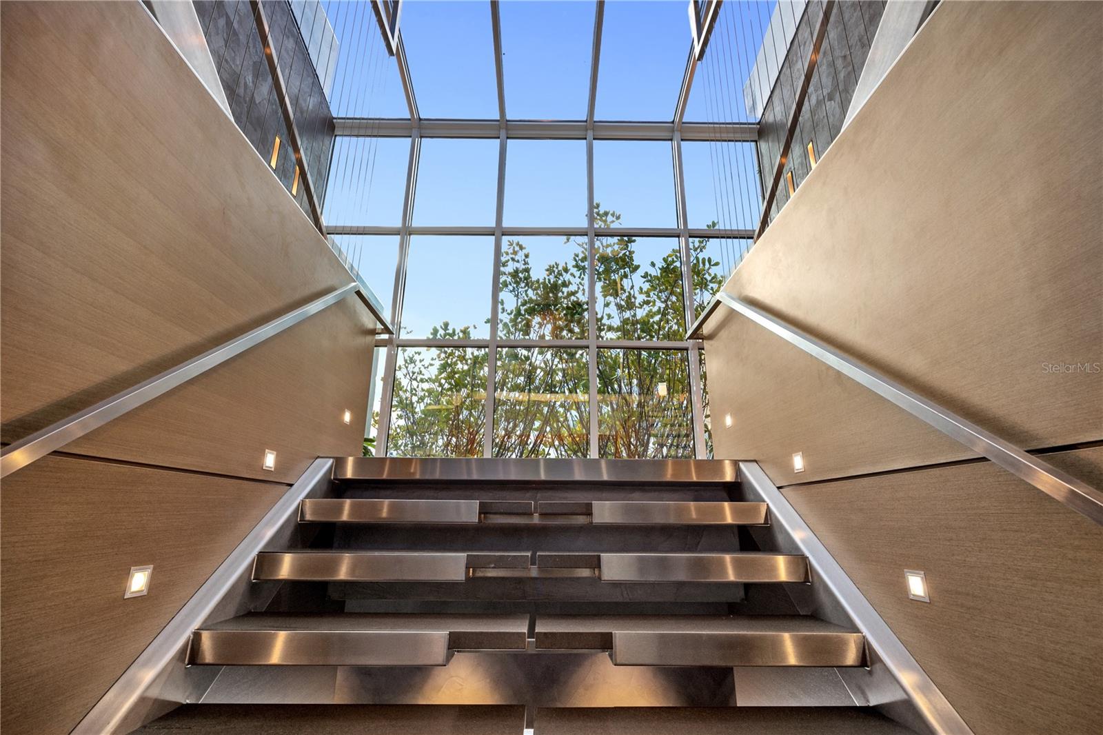 MCLEARY 1800 PH 2 - Residential Lease