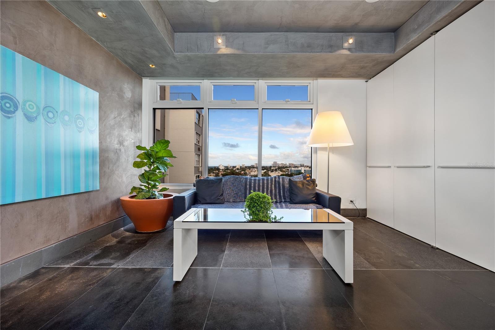 MCLEARY 1800 PH 2 - Residential Lease