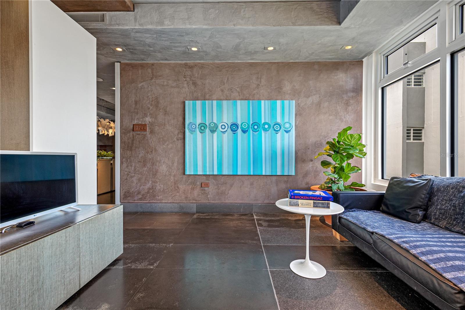 MCLEARY 1800 PH 2 - Residential Lease