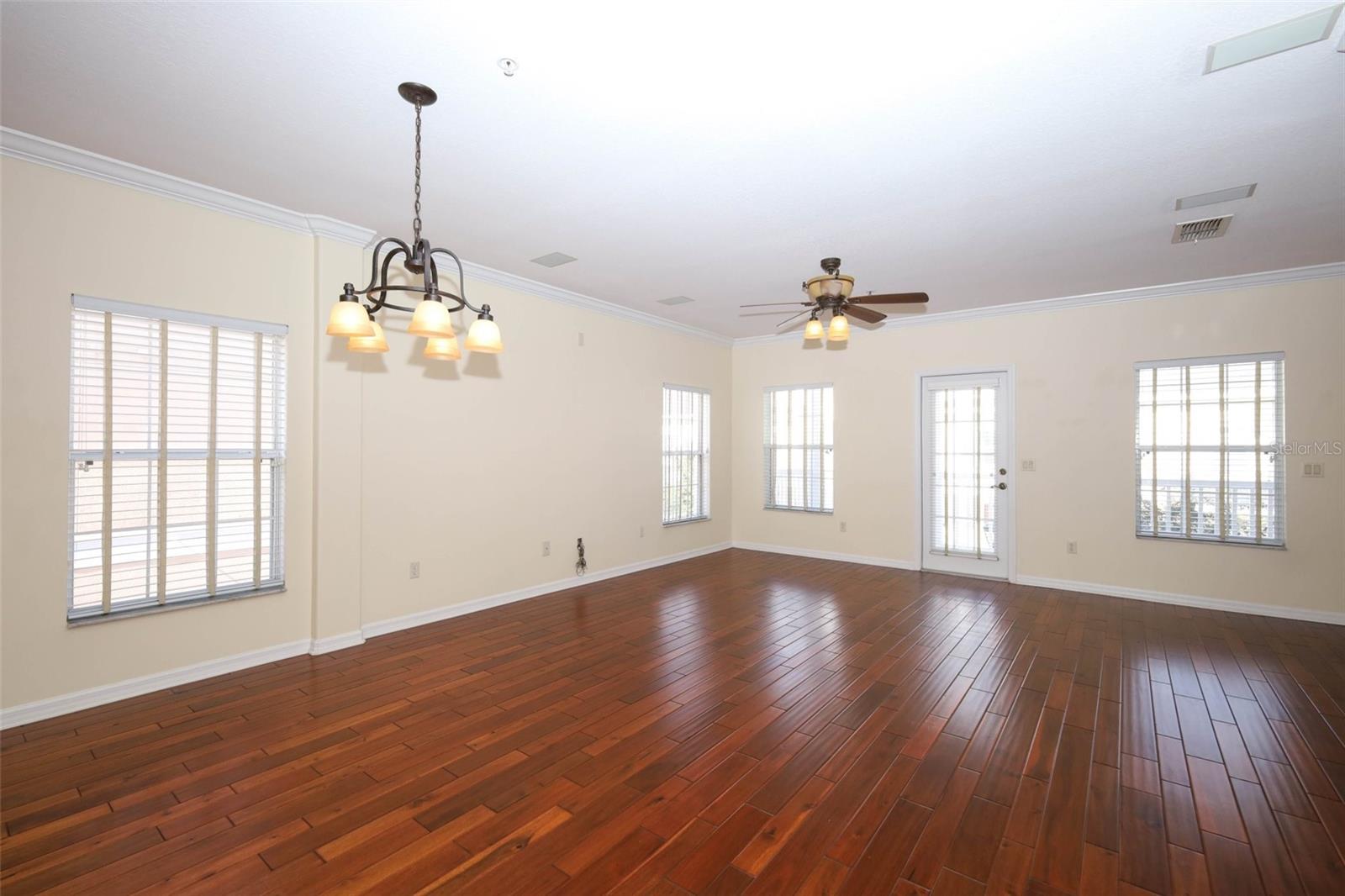 JESUPS RESERVE TWNHMS REP - Residential