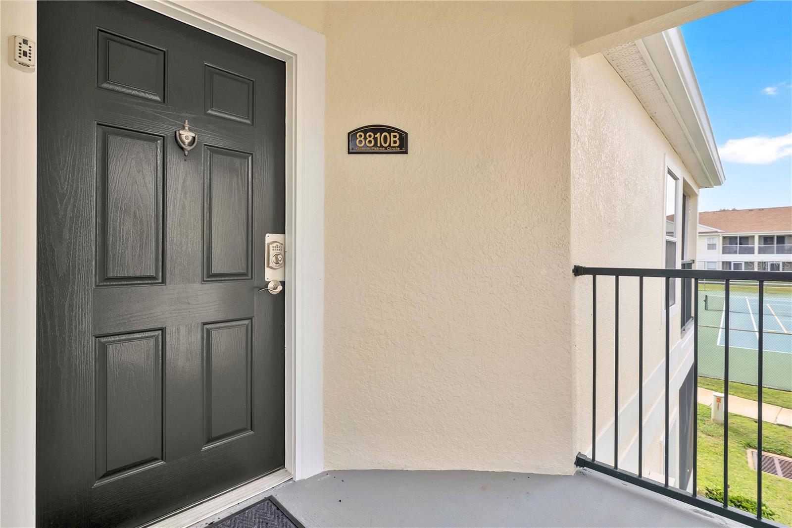 8810 GRAND PALMS CIRCLE B